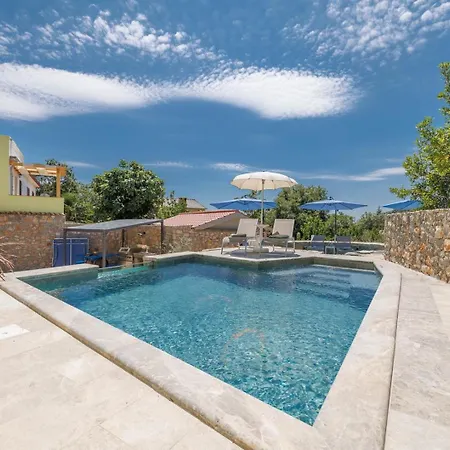 Melary With Pool And Jacuzzi Kras