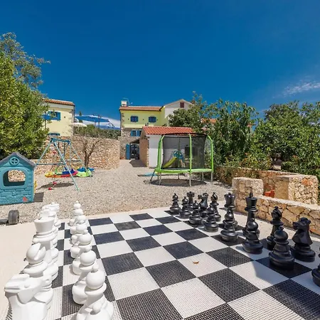 Melary With Pool And Jacuzzi * Kras