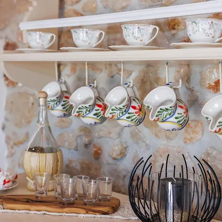 Melary With Pool And Jacuzzi Holiday home Kras