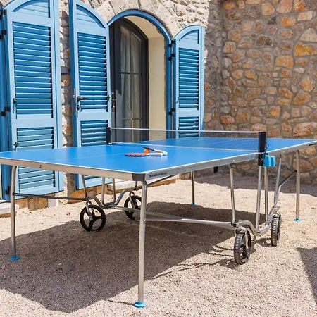 Melary With Pool And Jacuzzi