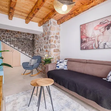 Melary With Pool And Jacuzzi * Kras