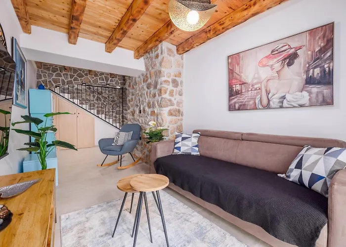 Melary With Pool And Jacuzzi * Kras