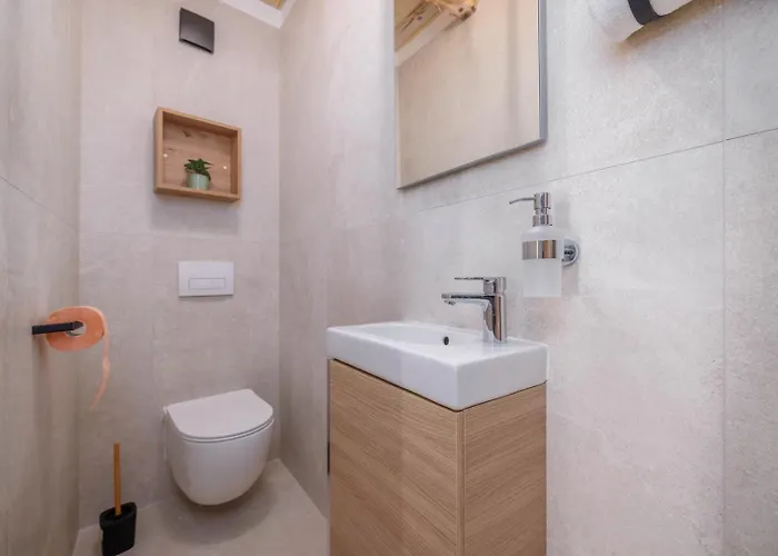 Σπίτι διακοπών Melary With Pool And Jacuzzi *