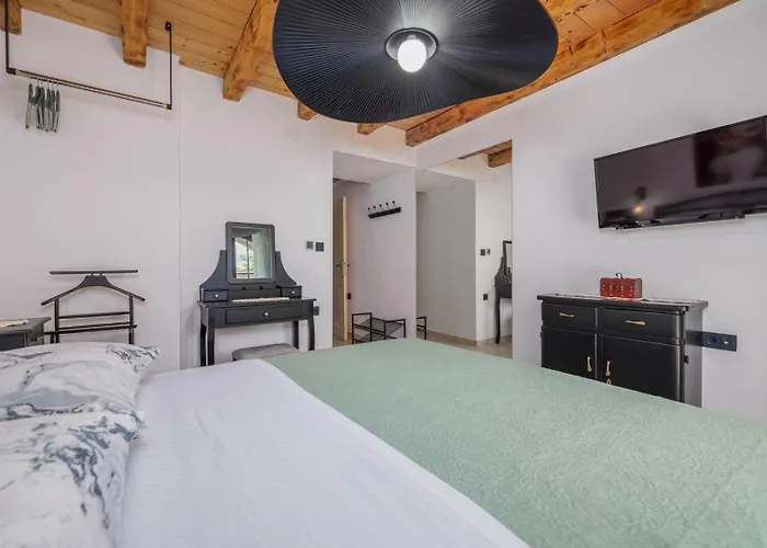 Melary With Pool And Jacuzzi Σπίτι διακοπών *