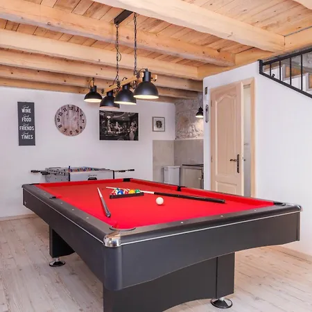 Melary With Pool And Jacuzzi 度假居 Kras